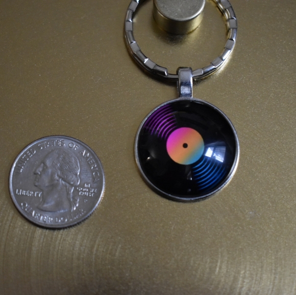 Vinyl Keychain - Picture 9 of 12